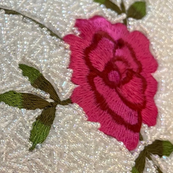 Floral Embroidered White and Pink Handbag excellent condition! Very nice!!! - Picture 11 of 11